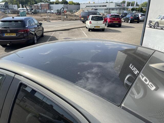 Mazda 2 Hybrid 1.5 Select , Automaat, Panoramadak, Half Leder, HUD, PDC, Camera, Apple Carplay, Clima, Stoelverwarming, Stuurverwarming, Adap. Cruise