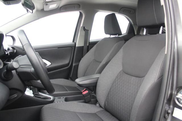 Mazda 2 Hybrid 1.5 Toyota Yaris l Stuur- en Stoelverwarming l Apple Carplay/ Android auto l Keyless l Automaat l Cruise control l