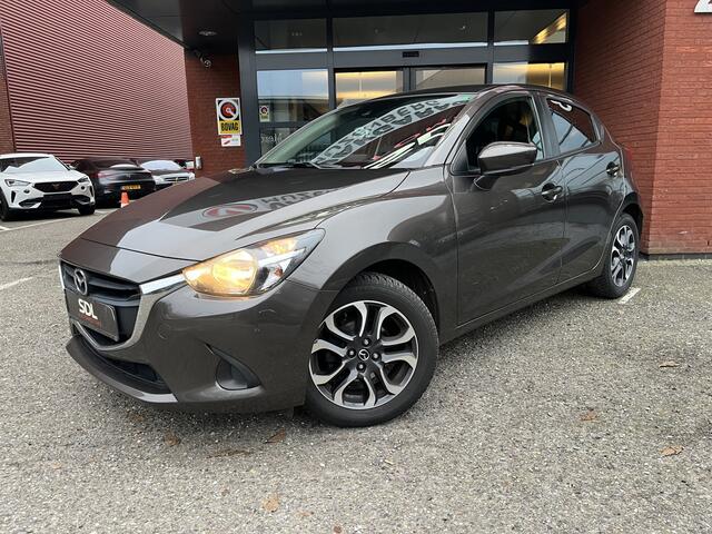 Mazda 2 1.5 Skyactiv-G Dynamic // CRUISE // DODEHOEK // CLIMA // NAVI // STOELVERWARMING // PDC //
