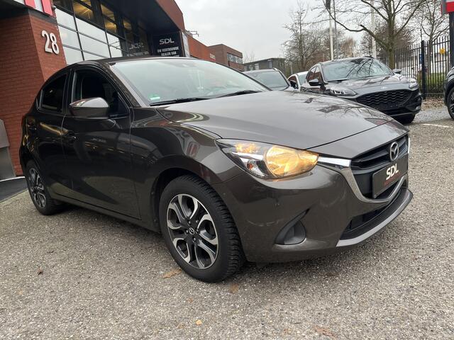 Mazda 2 1.5 Skyactiv-G Dynamic // CRUISE // DODEHOEK // CLIMA // NAVI // STOELVERWARMING // PDC //