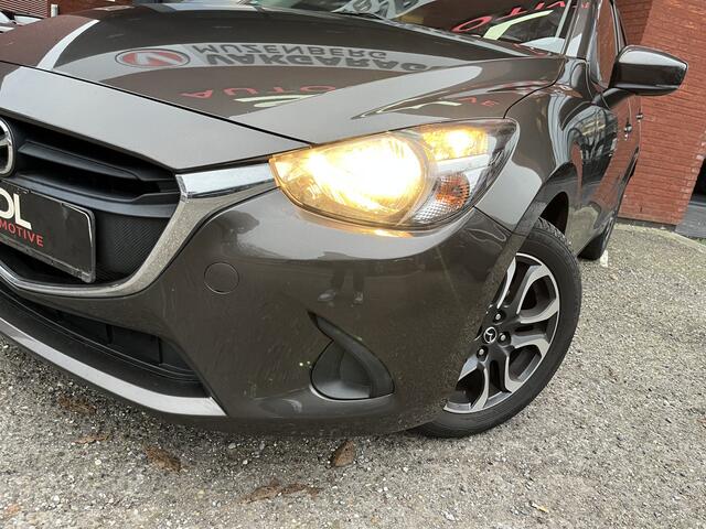 Mazda 2 1.5 Skyactiv-G Dynamic // CRUISE // DODEHOEK // CLIMA // NAVI // STOELVERWARMING // PDC //