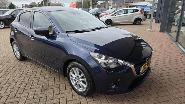 Mazda 2 1.5 Skyactiv-G GT-M ** AUTOMAAT ** NAVIGATIE ** Voorstoelen verwarmd ** Keyless entry ** NETTE AUTO ** BOVAG GARANTIE