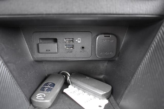 Mazda 2 1.5 Skyactiv-G Sportive / Carplay / Cruise / Camera / Stoelverwarming