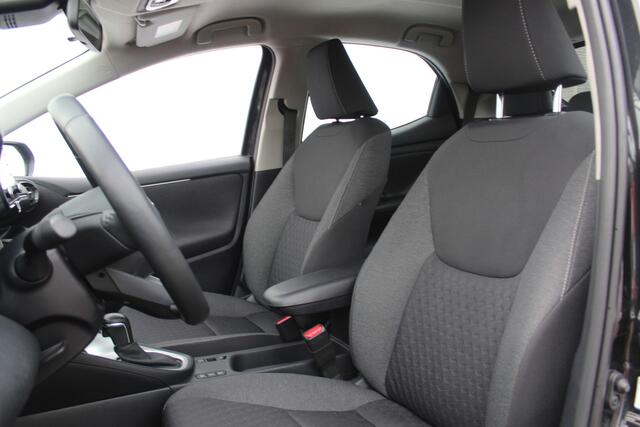 Mazda 2 Hybrid Toyota Yaris Hybrid 1.5 Stuur- en Stoelverwarming l Apple Carplay/ Android auto l Keyless l Automaat l Parkeercamera l Cruise control l