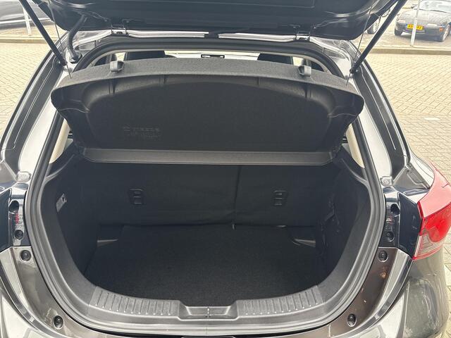 Mazda 2 1.5 e-SkyActiv-G 90 Exclusive-Line 1e Eigenaar / Driver assistance pack