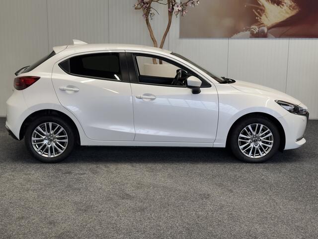 Mazda 2 1.5 SKYACTIVE-G SPORTIVE NAVIGATIE CRUISE CONTROL APPLE CARPLAY/ANDROID STOEL EN STUUR VERWARMING DODEHOEKSENSOREN RIJSTROOKSENSOREN PDC ZEER MOOI !! 3010 DEK
