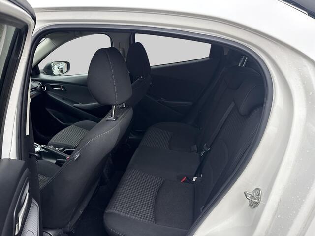 Mazda 2 1.5 Skyactiv-G Sport Selected | All Season banden | Camera