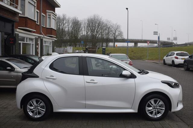 Mazda 2 Hybrid 1.5 Select Camera Stoel/Stuur verwarming Carplay