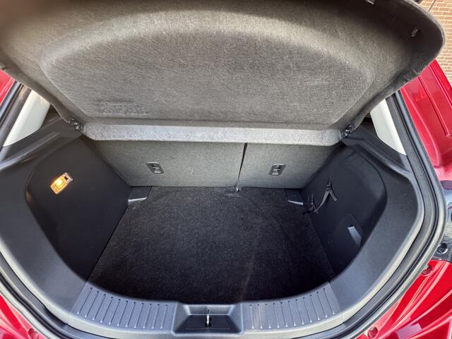 Mazda 2 1.5 Skyactiv-G 90 Comfort | AUTOMAAT | AIRCO | NAVI | CRUISE-CONTROL | LMV | LED VOLLEDIG DEALER ONDERHOUDEN!!