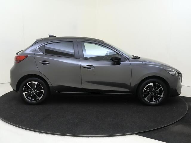 Mazda 2 1.5 e-SkyActiv-G 90 Homura Aka | airco automatisch | Apple Carplay/Android | cruise control | dodehoek detectie | lederen interieurdelen | LED koplampen | lederen/stof bekleding | lichtmetalen velgen 16" | rijstrooksensor met correctie | voorstoelen verwa