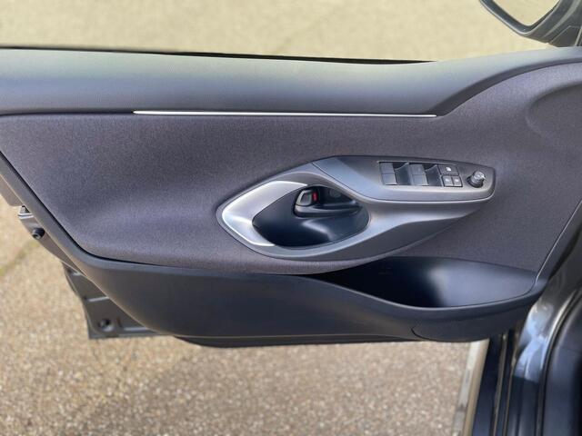 Mazda 2 Hybrid 1.5 Centre-line