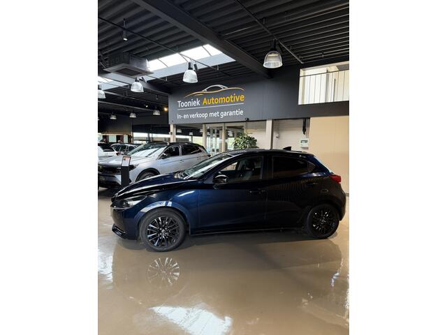 Mazda 2 1.5 Skyactiv-G Luxury Navigatie Airco
