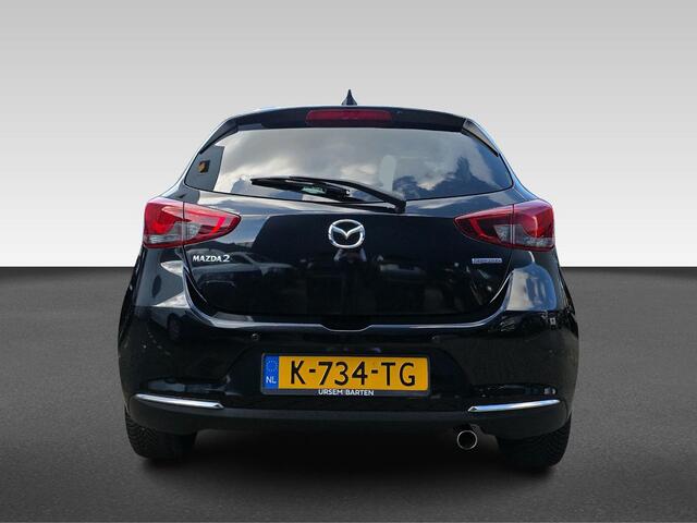 Mazda 2 1.5 Skyactiv-G Luxury | Stoel/Stuurverwarming | Headup display | Achteruitrijcamera | Cruisecontrol | Carplay/Androidauto |