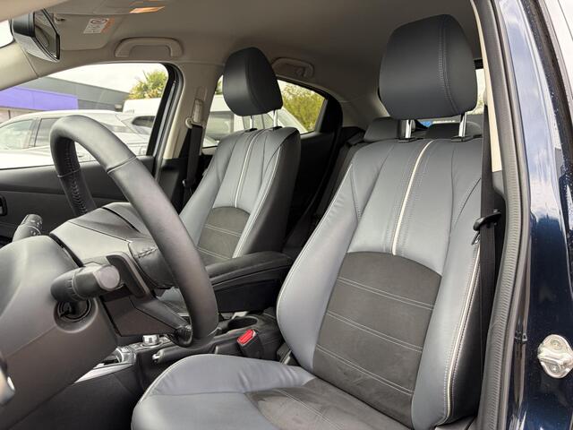 Mazda 2 1.5 Skyactiv-G Signature Automaat incl. Trekhaak NL-Auto!