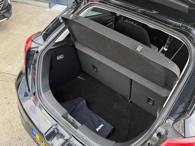 Mazda 2 1.5 Skyactiv-G TS - Navigatie - Climate Control - Stoelverwarming - Trekhaak