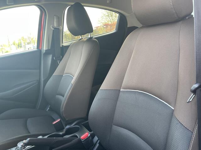 Mazda 2 1.5 Skyactiv-G Style Selected / ACHTERUITRIJCAMERA/ STOEL EN STUUR VERWARMING / CRUISE CONTROL