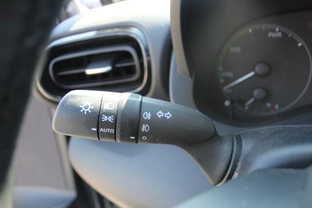 Mazda 2 Hybrid 1.5 Exclusive-line Stuur- en Stoelverwarming l Apple Carplay/ Android auto l Keyless l Automaat l Parkeercamera l Adaptief Cruise control l