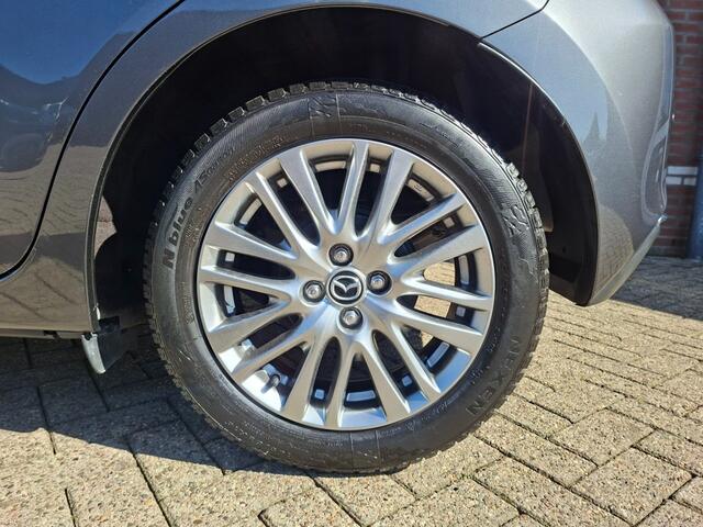 Mazda 2 1.5 SKYACT-G LUXURY / automaat / 16 inch alu / Head-up display