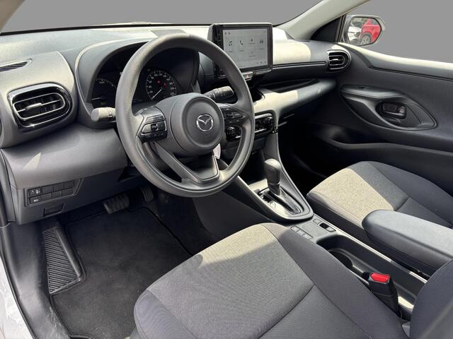 Mazda 2 Hybrid 1.5 Prime-line , Demovoordeel ¤ 2.500,- , Apple Carplay, Adap. Cruise, Climate Control, Camera, DAB+, Lichtsensor, Stuurwielbediening, LKA