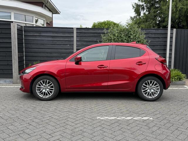 Mazda 2 Luxury 1.5 Skyactiv-G 90PK Navigatie, Achteruitrijcamera, Keyless, Head-Up Display, Stoel & Stuurwielverwarming, Apple Carplay, Android Auto