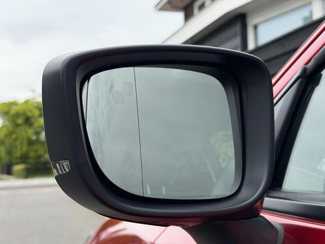 Mazda 2 Luxury 1.5 Skyactiv-G 90PK Navigatie, Achteruitrijcamera, Keyless, Head-Up Display, Stoel & Stuurwielverwarming, Apple Carplay, Android Auto