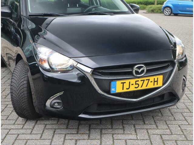 Mazda 2 1.5 Skyactiv-G Dynamic+ Navi / Pdc / Elekramen / Airco / Lm velgen 16'' Goed onderhouden / All season banden