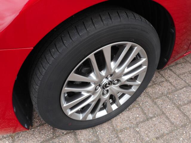 Mazda 2 1.5 Skyactiv-G Luxury Car play