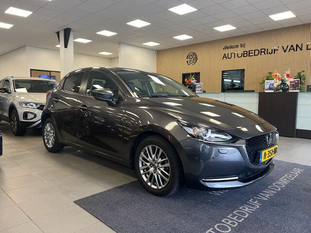 Mazda 2 1.5 Hybrid /Skyactiv-G Signature / Camera / Head-up / Stoel-Stuurverw. /