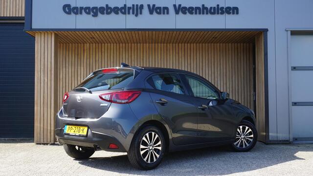 Mazda 2 1.5 Skyactiv-G 90pk Dynamic 5Drs Navi 15inch LM Airco Cruise Control *NL auto* 93267km!