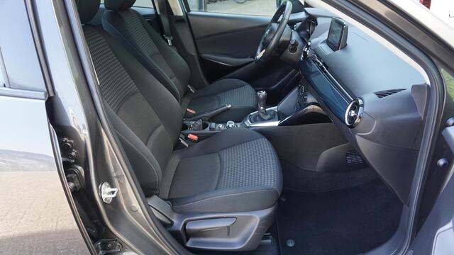 Mazda 2 1.5 Skyactiv-G 90pk Dynamic 5Drs Navi 15inch LM Airco Cruise Control *NL auto* 93267km!
