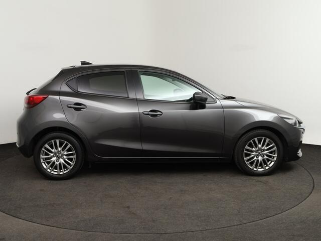 Mazda 2 1.5 Signature NAVI CAMERA KEY LESS LMV