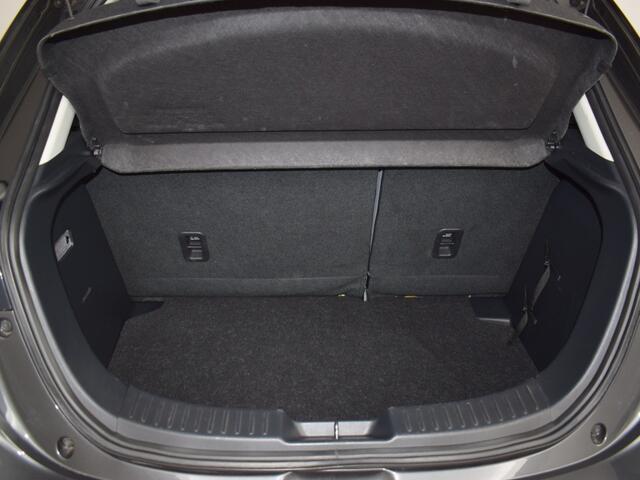 Mazda 2 1.5 Signature NAVI CAMERA KEY LESS LMV