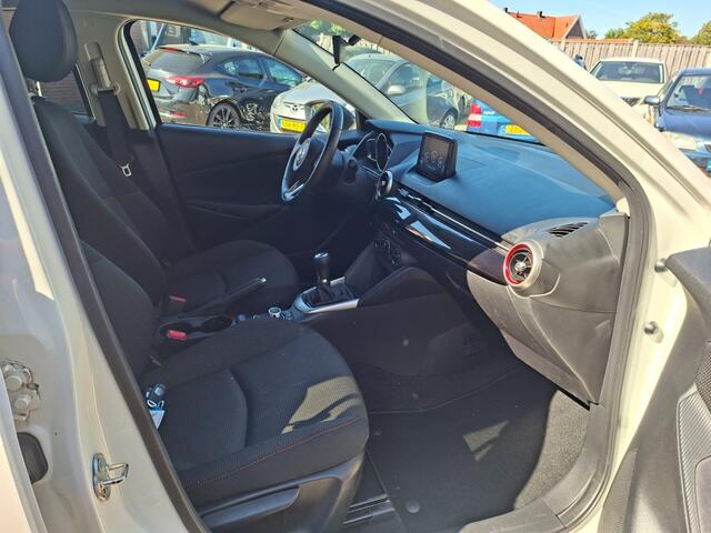 Mazda 2 1.5 SKYACT-G SPORT /airco/camera/carplay/