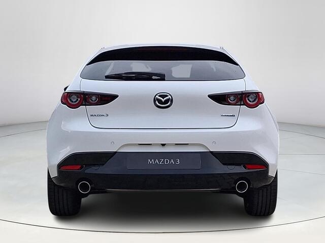Mazda 3 2.0 e-SkyActiv-X M Hybrid 186 Nagisa | Alcantara/Leder met stoelgeheugen | Achteruitrijcamera | Bose | HeadupDisplay | Navigatie en draadloze Applecarplay\Androidauto | Parelmoer Wit