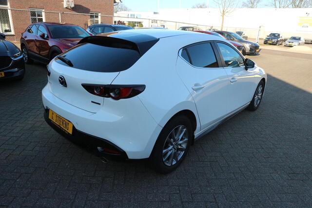 Mazda 3 2.0 e-SkyActiv-G M Hybrid 122 Navigatie