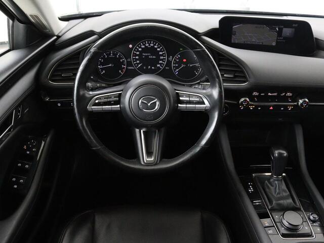 Mazda 3 2.0 e-SkyActiv-X Luxury | Leder | Stoel & stuurverwarming | BOSE Sound | Adaptive cruise | Camera | Carplay | Keyless | Head-Up | Memory