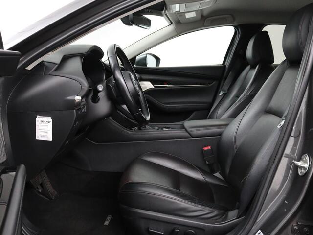 Mazda 3 2.0 e-SkyActiv-X Luxury | Leder | Stoel & stuurverwarming | BOSE Sound | Adaptive cruise | Camera | Carplay | Keyless | Head-Up | Memory