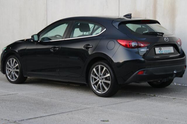 Mazda 3 1.5 SkyActiv-G 100 TS / 18 INCH LM VELGEN / CRUISE / TREKHAAK