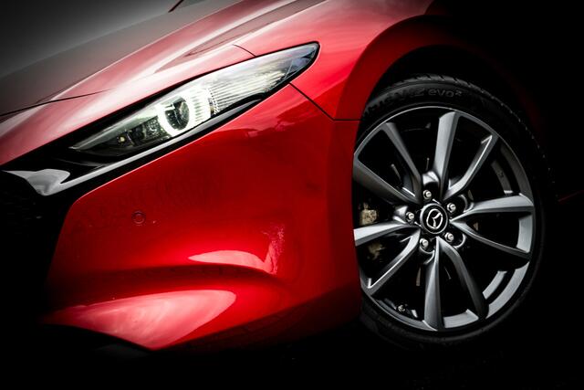 Mazda 3 2.0 e-SkyActiv-G M Hybrid 150 Sportive | 18 inch | Adapt. Cruise | Camera | PDC