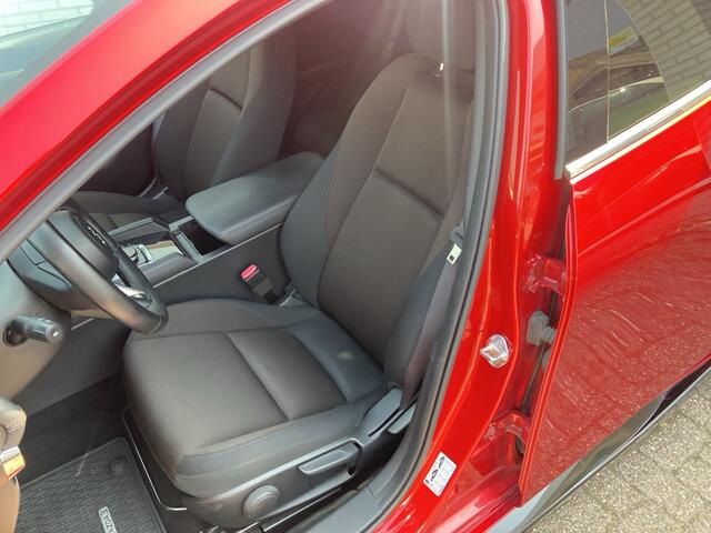 Mazda 3 2.0 SkyActiv 122pk Bose / Navi