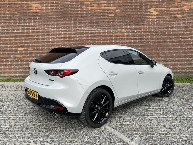 Mazda 3 2.5 e-SkyActiv-G 140 M Hybrid Homura