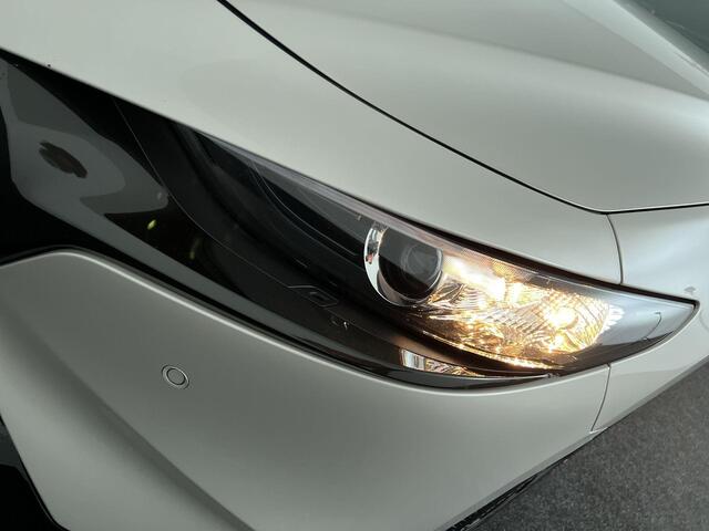Mazda 3 2.0 e-SkyActiv-X M Hybrid 186 Homura | Aero Pack | 18'' LM velgen | Navigatie