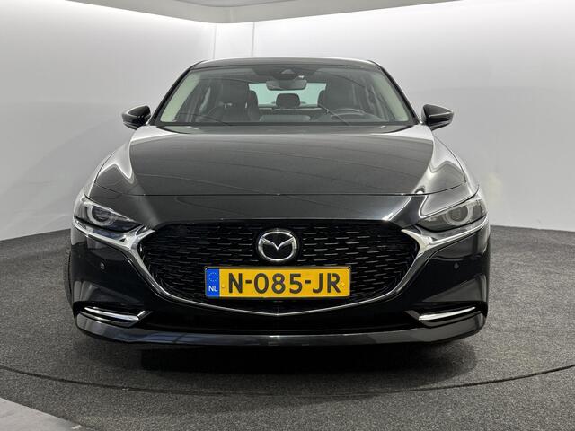 Mazda 3 2.0 e-SkyActiv-X M Hybrid 186 Luxury / Sedan / Luxury / Leder / NL auto / Dealer historie