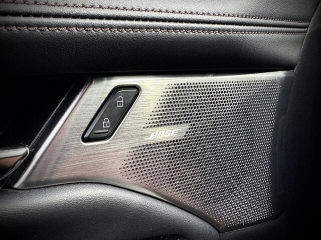 Mazda 3 2.0 SA-G Luxury Leder Head-up 360 camera Navi Stoel/stuurverwarm