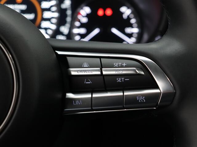 Mazda 3 2.0 e-SkyActiv-G M Hybrid 122 Luxury | Navigatie | Camera | Parkeersensoren | Head up Display |