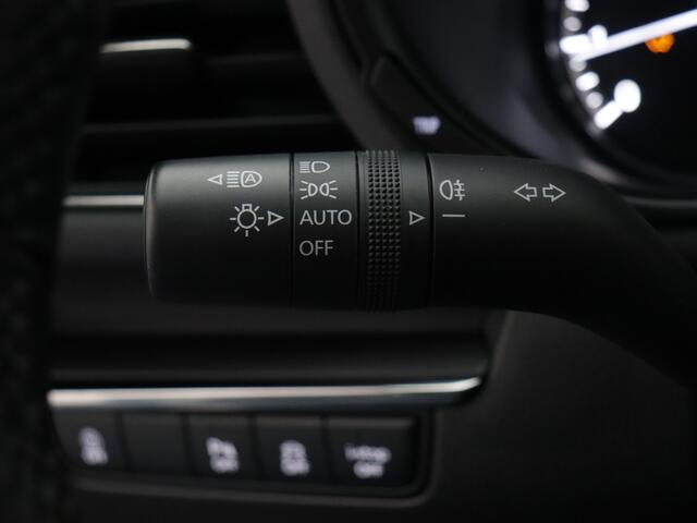 Mazda 3 2.0 e-SkyActiv-G M Hybrid 122 Luxury | Navigatie | Camera | Parkeersensoren | Head up Display |