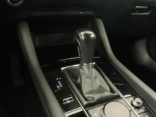 Mazda 3 2.0 SA-X Luxury | Camera | Bluetooth | Trekhaak | Automaat | Leder | Led | Stoelverwarming | Memory | Adaptive cruise | DAB | Head-up display | Bose Sound