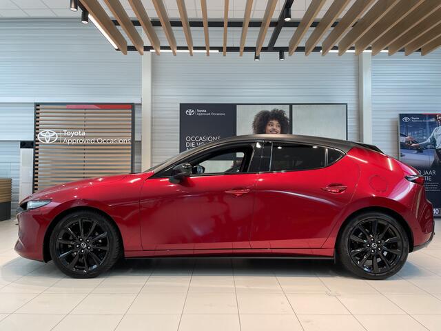 Mazda 3 2.0 e-SkyActiv-X M Hybrid 180 Luxury | Apple Carplay Android Auto | fabrieksnavi | Trekhaak afneembaar |extra set LM velgen met winterbanden|