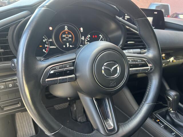 Mazda 3 2.0 e-SkyActiv-G M Hybrid 122 Luxury // FULL LED // NAVI + CARPLAY // ADAPTIV CRUISE // HUD // BOSE AUDIO // 360 CAMERA