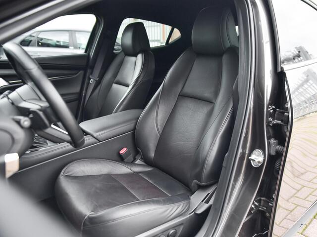 Mazda 3 2.0 SkyActiv-G M Hybrid 122 Luxury i-Activesense Pack